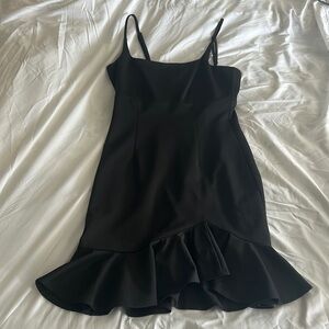Lulu’s little black dress!